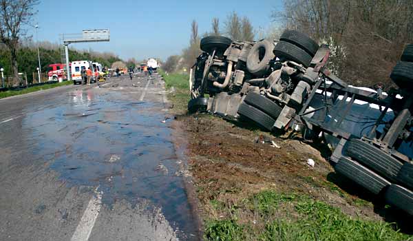 Truck Accident Injury Lawyer